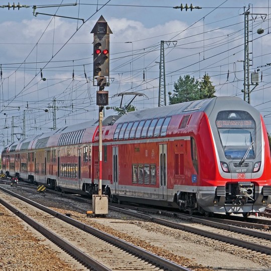 Подписан меморандум о развитии контрейлерных перевозок