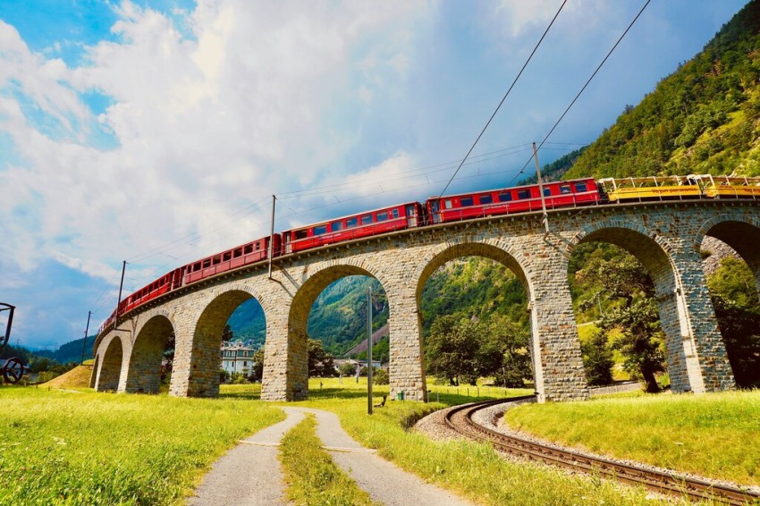 Рейды по профилактике ДТП пройдут на 40 железнодорожных переездах Калининградской области 18 октября