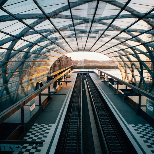 Холдинг ЖД запустил новый туристический поезд «Культурный Петербург»