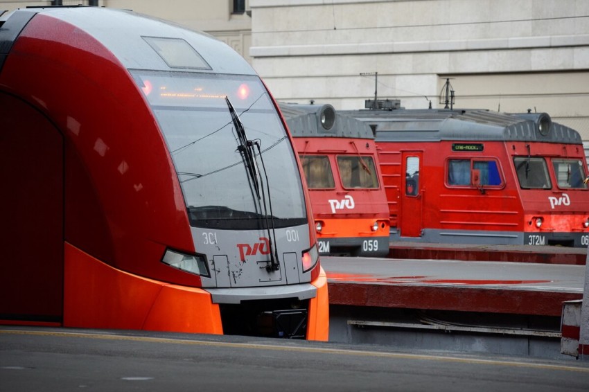 Новый пригородный поезд ЭП3Д вышел на маршрут Биробиджан – Хабаровск