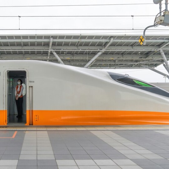 На время ремонтных работ на перегоне Мацеста – Сочи в Краснодарском крае изменится график движения поездов