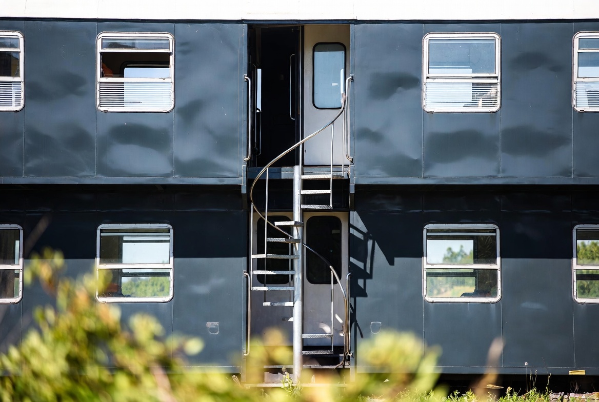 Поезд с винтовой лестницей: двухуровневые вагоны-купе